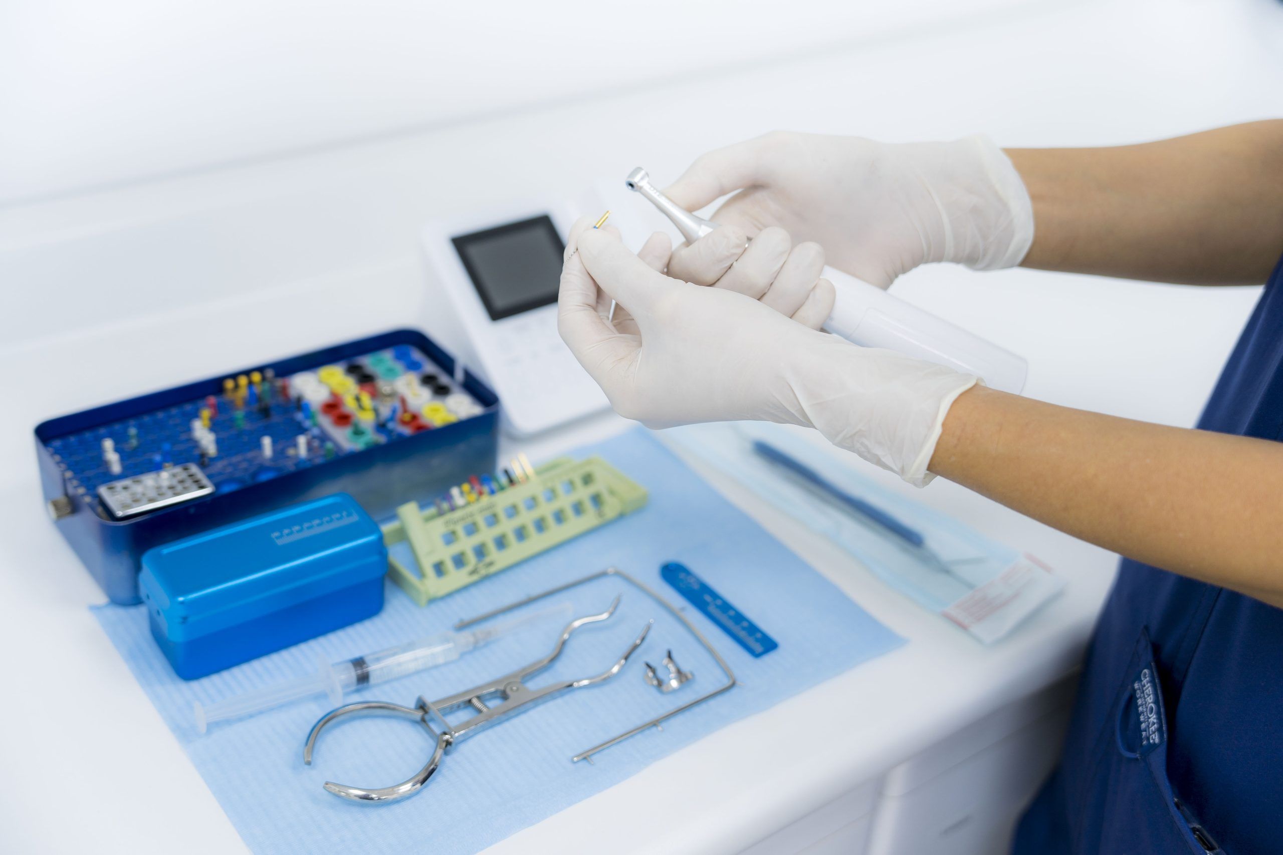 Cirujia oral dentista en el norte de Madrid DM dental
